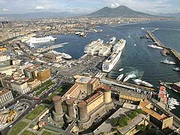 Porto di Napoli Stazione Marittima Crociere